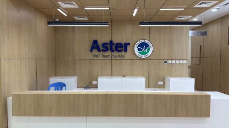 Clinic reception counter – Aster Clinic & Pharmacy – Discovery Gardens