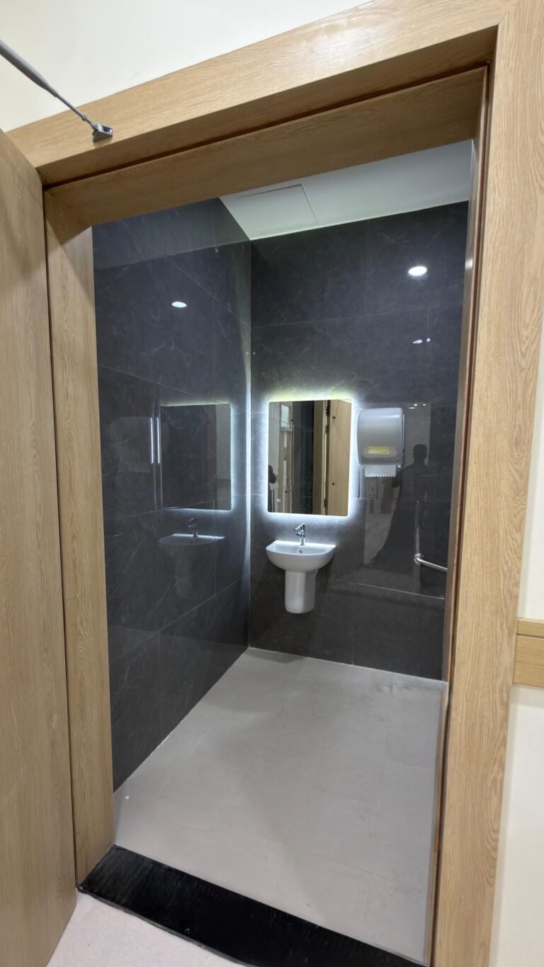 Washroom fit-out – Aster Clinic & Pharmacy – Discovery Gardens