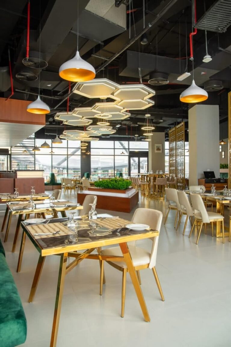 Dining tables and pendant lights – Pepper Mill Restaurant – Yas Mall, Abu Dhabi